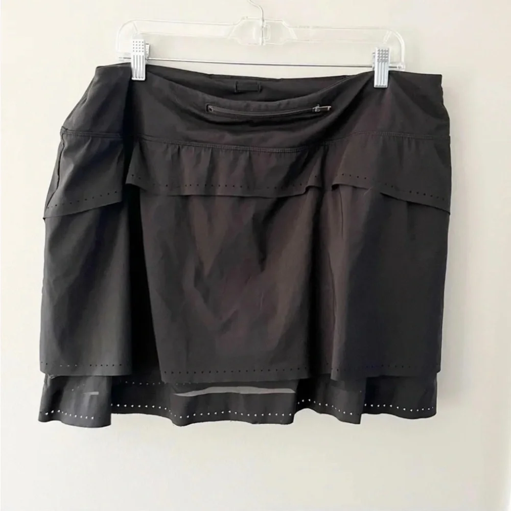 Athleta Black Laser Cut Run Skort Tennis Golf Pickleball Athletic XL